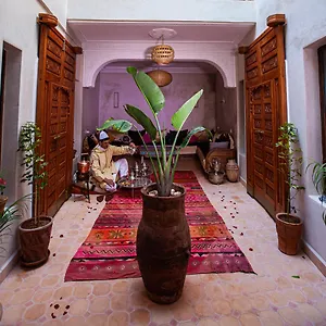 ** Riad Taziri Marrocos